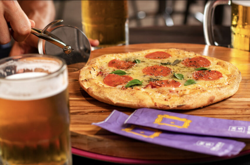  “Pizza, we like pizza”: Chelsea lança pizzas em homenagem a Joey Tribianni