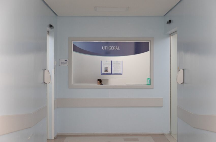  Hospital Santa Cruz é o primeiro de Curitiba com equipamentos e especialistas próprios para a hemodiálise contínua