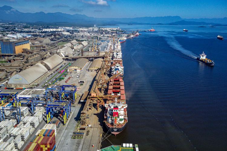 Portos da Região Sul batem recorde em movimentação