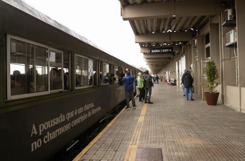  Turismo cresce 5,5% e serviços avançam 2,5% no primeiro semestre no PR