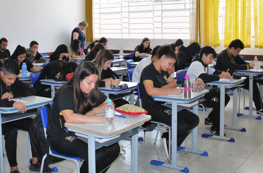  Paraná é o estado que mais investiu em educação
