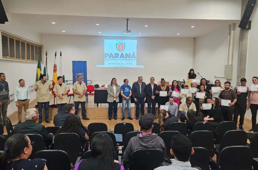  Programa que capacita migrantes forma mais 89 alunos em Maringá