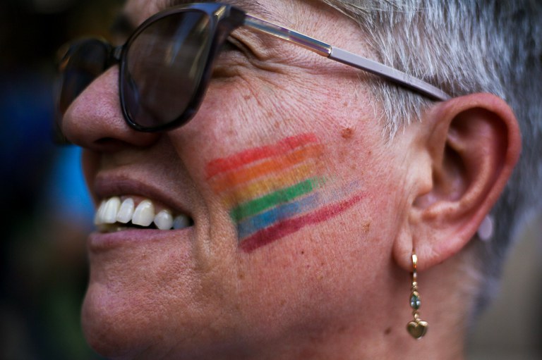 Governo federal lança protocolo para acolhimento de mulheres LGBTQIAPN+