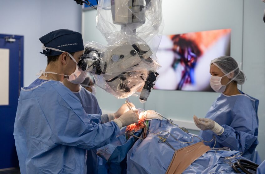 INC sedia encontro regional da Sociedade Brasileira de Neurocirurgia