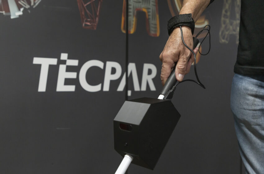  Empresa desenvolve bengala inteligente para deficientes visuais