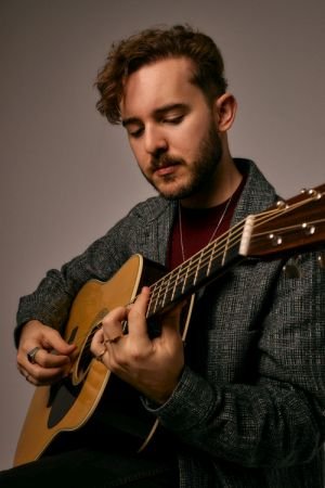  Rafael Witt leva “Storyteller” ao Teatro Paiol no dia 16 de outubro